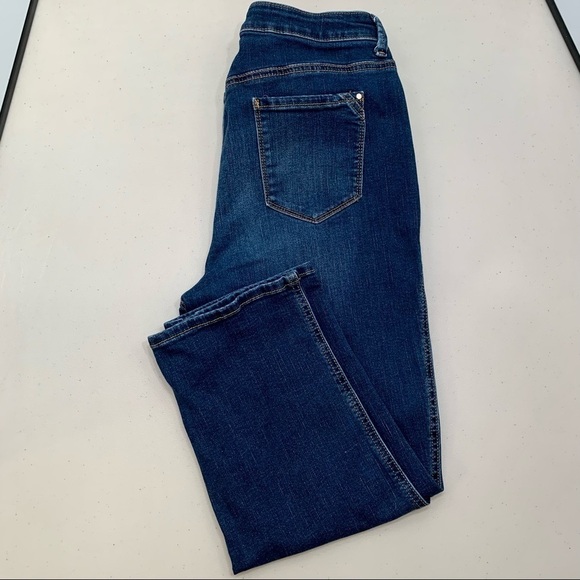 Chico's Jeans Adult Size 1.5 Blue The Platinum Crop Dark Wash Stretch Women - Picture 2 of 6